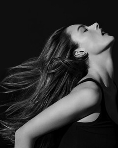 [2024.10.01] alessandraambrosio_461401348_18463146460000670_2334941851793214517_n.jpg
