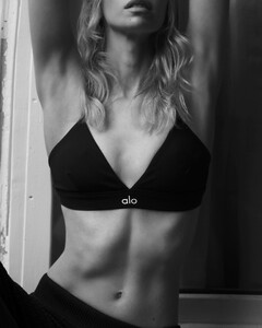 [2024.10.04] stellamaxwell_461921888_1050045110096742_5967564221611121850_n.jpg