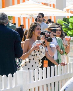 [2024.10.07] alessandraambrosio_461709158_18464464615000670_5238410657059516786_n.jpg