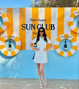 [2024.10.07] victoriajustice_462319848_18551750374006824_1624045316671414371_n.jpg