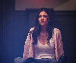 [2024.10.14] victoriajustice_463070246_18553096105006824_5502867425681008802_n.jpg