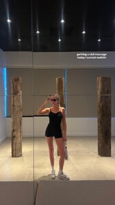 [2024.10.20] hannahg11_s463641446_571840642083213_2448733751503789990_n.jpg