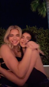 2024_10.23kyliejenner_C34E8F2403879974FB11D3E471244D96_video_dashinit.thumb.jpg.39cede0e8dc90526028e905bea80b41a.jpg