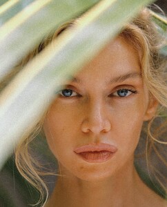 [2024.10.23] stellamaxwell_464458454_794835849359898_6769995408122664938_n.jpg