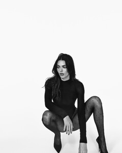 [2024.10.24] kendalljenner_464464942_1842368192838487_723086006131385652_n.jpg