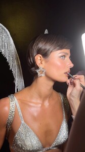 2024_10.25victoriassecret_C24EDFA07DFD8D71E3190B7547DB259B_video_dashinit.thumb.jpg.9aaaa85b195f8a61b469efe374c298ea.jpg