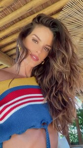 [2024.10.26] izabelgoulart_AQNX0.jpg