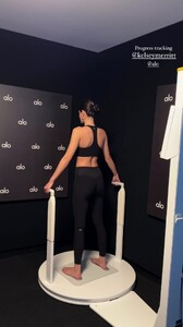 2024_10.29kelseymerritt_louischandlerfit_AQML5.thumb.jpg.6df043a9d4e8794422c764eaa8c7f1db.jpg
