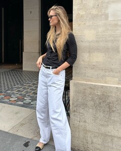 [2024.10.31] barrefaeli_464088708_18468375331041153_7994847120630730404_n.jpg