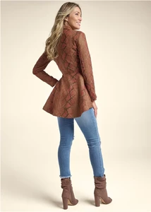 22104088_900x.jpg.webp