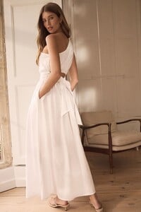 439331s3.jpg