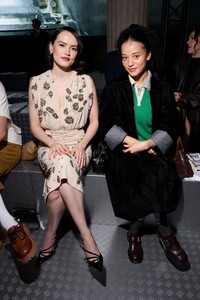 518178508_daisy-ridley-070.jpg