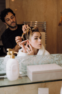 519290041_kiernanshipka_wwd_nishajohny-09.jpg