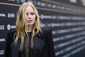 519325145_ellie-7.jpg