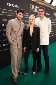 520254837_ellie-14.jpg