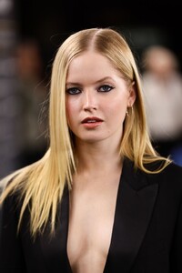 520254879_ellie-24.jpg