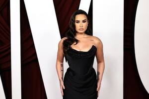 520741946_demi-2.jpg
