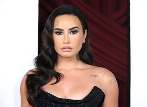 520741977_demi-13.jpg
