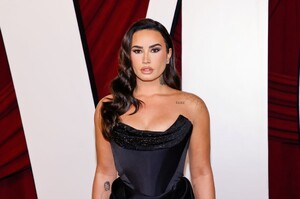 520759902_demi3-4.jpg