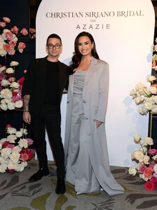 520782117_demi-5.jpg