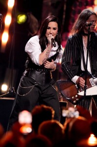 524062329_demi-20.jpg