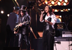 524062340_demi-23.jpg