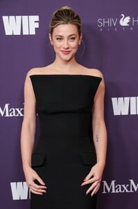 525743660_lili-10.jpg