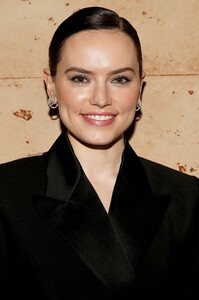 526433038_daisy-7.jpg