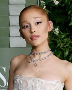 527611464_ariana-48.jpg