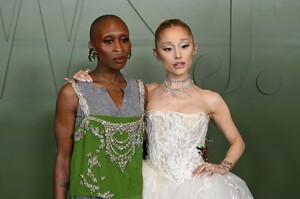527611665_ariana-72.jpg
