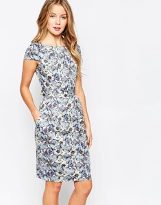 5817379-1-floral.jpg