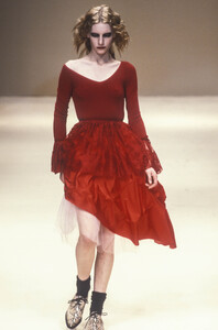 AnnaMolinari1997FW10.thumb.jpg.30f0d6bcbca48521e10c002981837e63.jpg