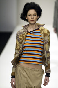 AntoniandAlison2004WomenRTW17.thumb.jpg.8065ba2bde6f23f8c78550f4f5f10469.jpg