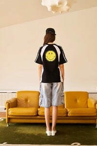 Bonkerscorner_Smiley_original_oversized_tshirt06_e9e4e2f5-c5e5-465e-87b0-ab67d54bf4dd.jpg