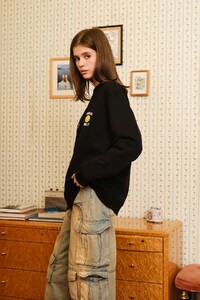 Bonkerscorner_black_embroidered_smiley_originals_sweatshirt06_efb17c47-7c9e-49f9-9c92-4c03f30886a9.jpg
