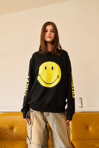Bonkerscorner_black_faded_smiley_sweatshirt03.jpg