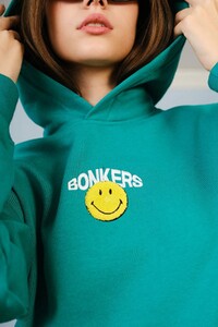 Bonkerscorner_bottlegreen_smiley_originals_hoodie08.jpg