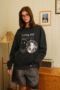 Bonkerscorner_grey_faded_smiley_originals_sweatshirt05.jpg