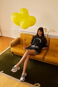 Bonkerscorner_smiley_black_oversized_tshirt04.jpg