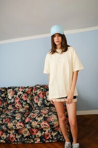 Bonkerscorner_smiley_embroidered_tshirt05.jpg