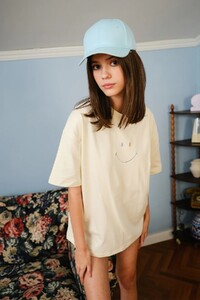 Bonkerscorner_smiley_embroidered_tshirt06.jpg