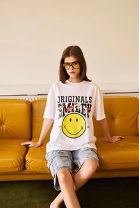 Bonkerscorner_smiley_originals_floral_oversized_tshirt10_1_8711e7e7-b30f-41f3-9fd7-291df8818fa6.jpg