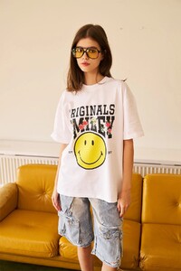 Bonkerscorner_smiley_originals_floral_oversized_tshirt11_1_ecde9990-c917-499b-96d9-5a0fe5bbf7e0.jpg