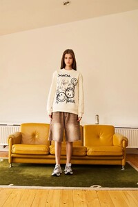 Bonkerscorner_smiley_originals_offwhite_sweatshirt01.jpg