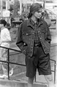 CalvinKlein_Jeans_Fall1988_Mary_Matthews_006.jpg