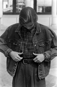 CalvinKlein_Jeans_Fall1988_Mary_Matthews_033.jpg