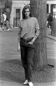 CalvinKlein_Jeans_Fall1988_Mary_Matthews_037.jpg