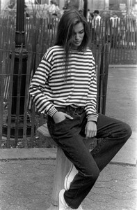 CalvinKlein_Jeans_Fall1988_Mary_Matthews_051.jpg