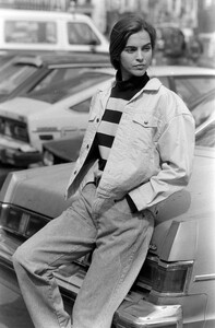 CalvinKlein_Jeans_Fall1988_Mary_Matthews_081.jpg