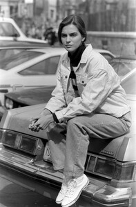 CalvinKlein_Jeans_Fall1988_Mary_Matthews_084.jpg